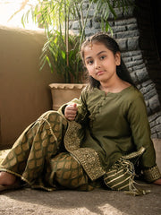 CHO17 - Olive Green Girl